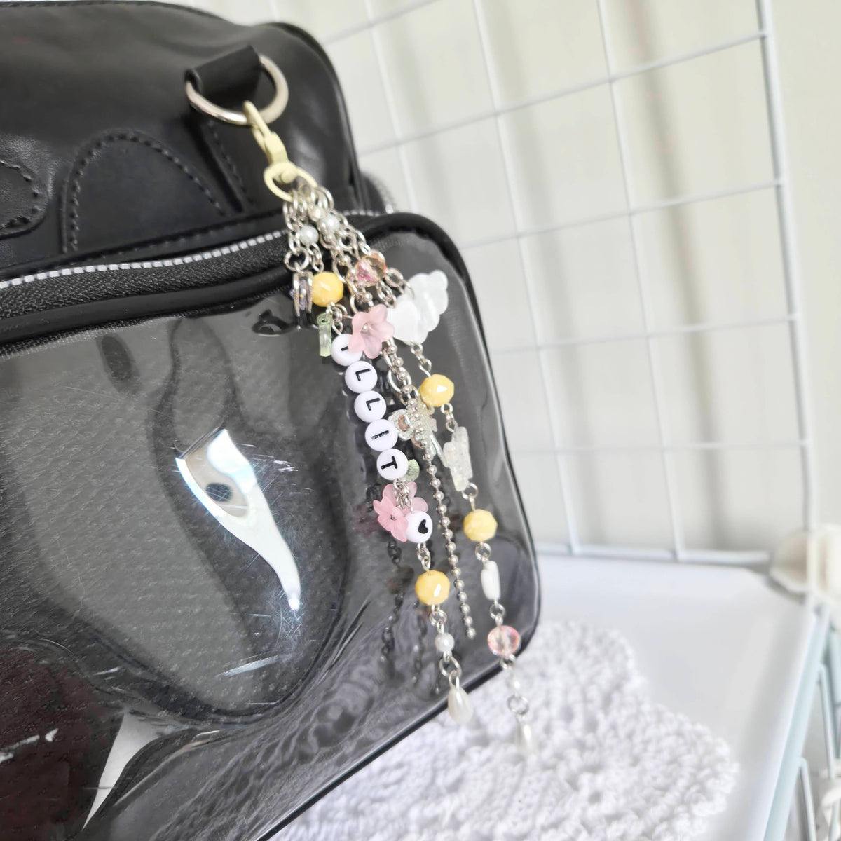 "Cherish (My Love)" • ILLIT • K-Pop Chunky Keychain