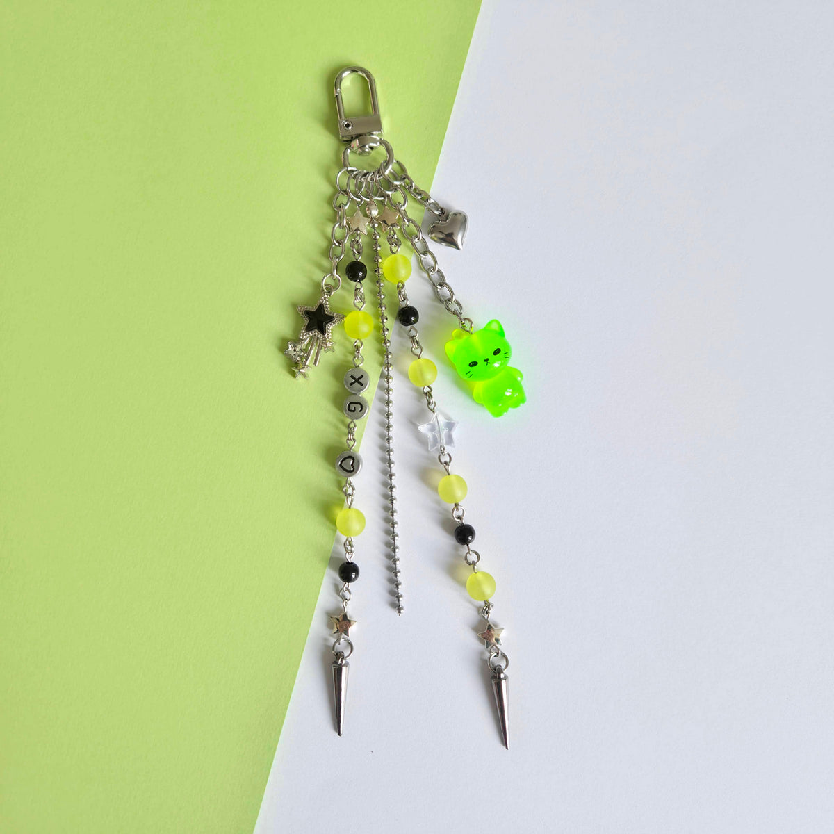 "HYPNOTIZE" • XG • K-Pop Chunky Keychain