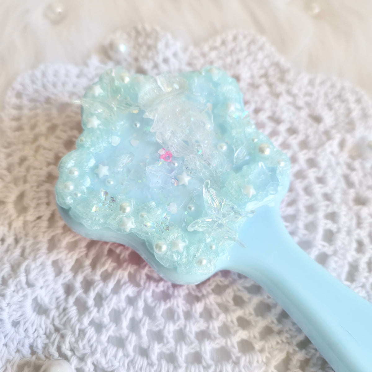 "HEARTBREAK AVENUE" • Decoden Mini Hairbrush